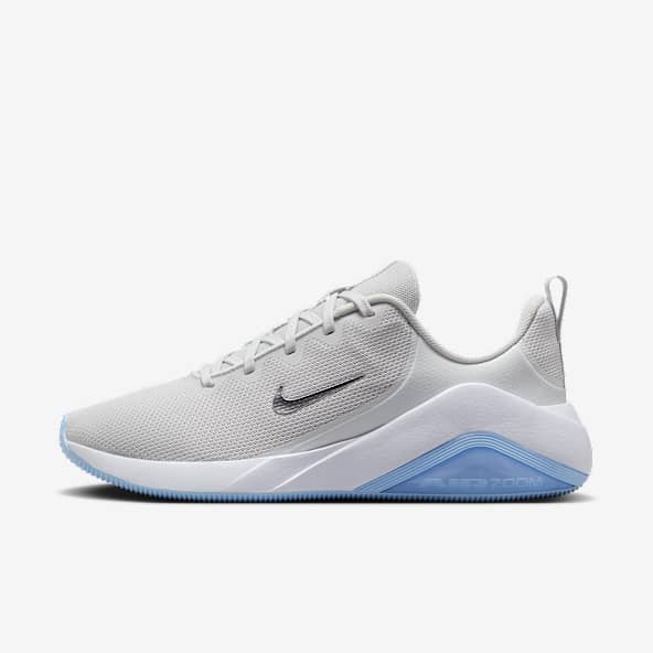 Nike white gym trainers clearance